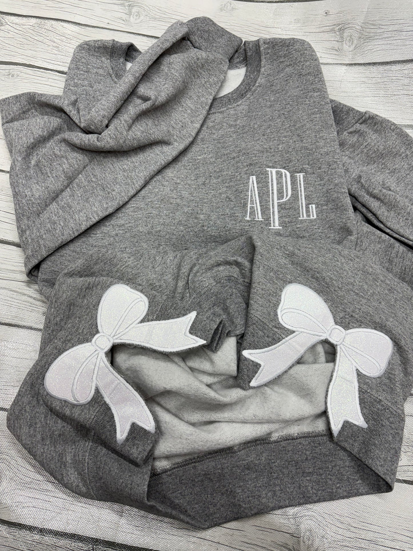 Embroidered Side Bow Glitter Crewneck